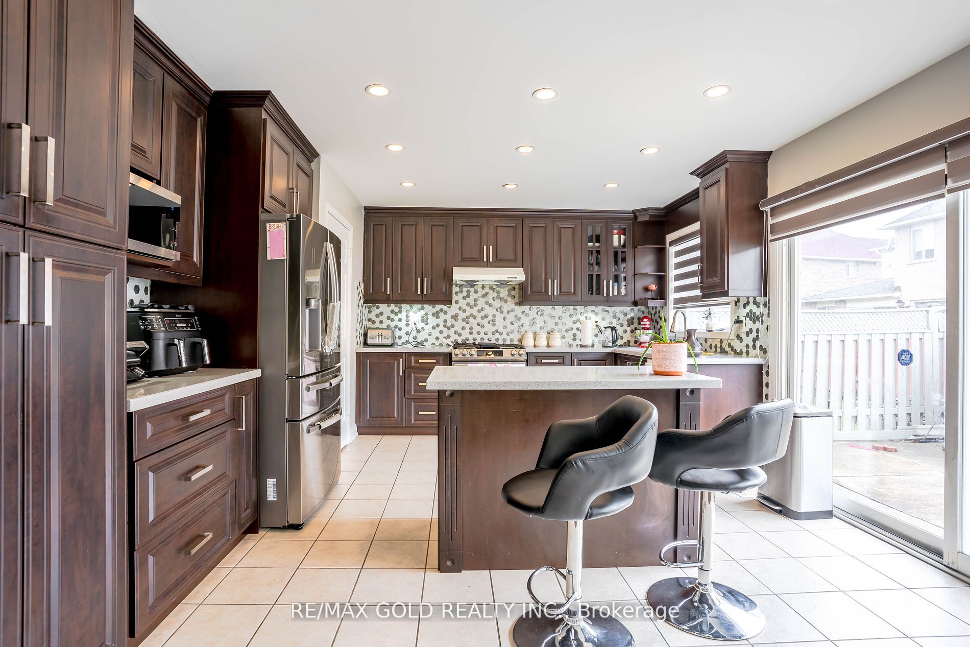 8 Upshall Rd