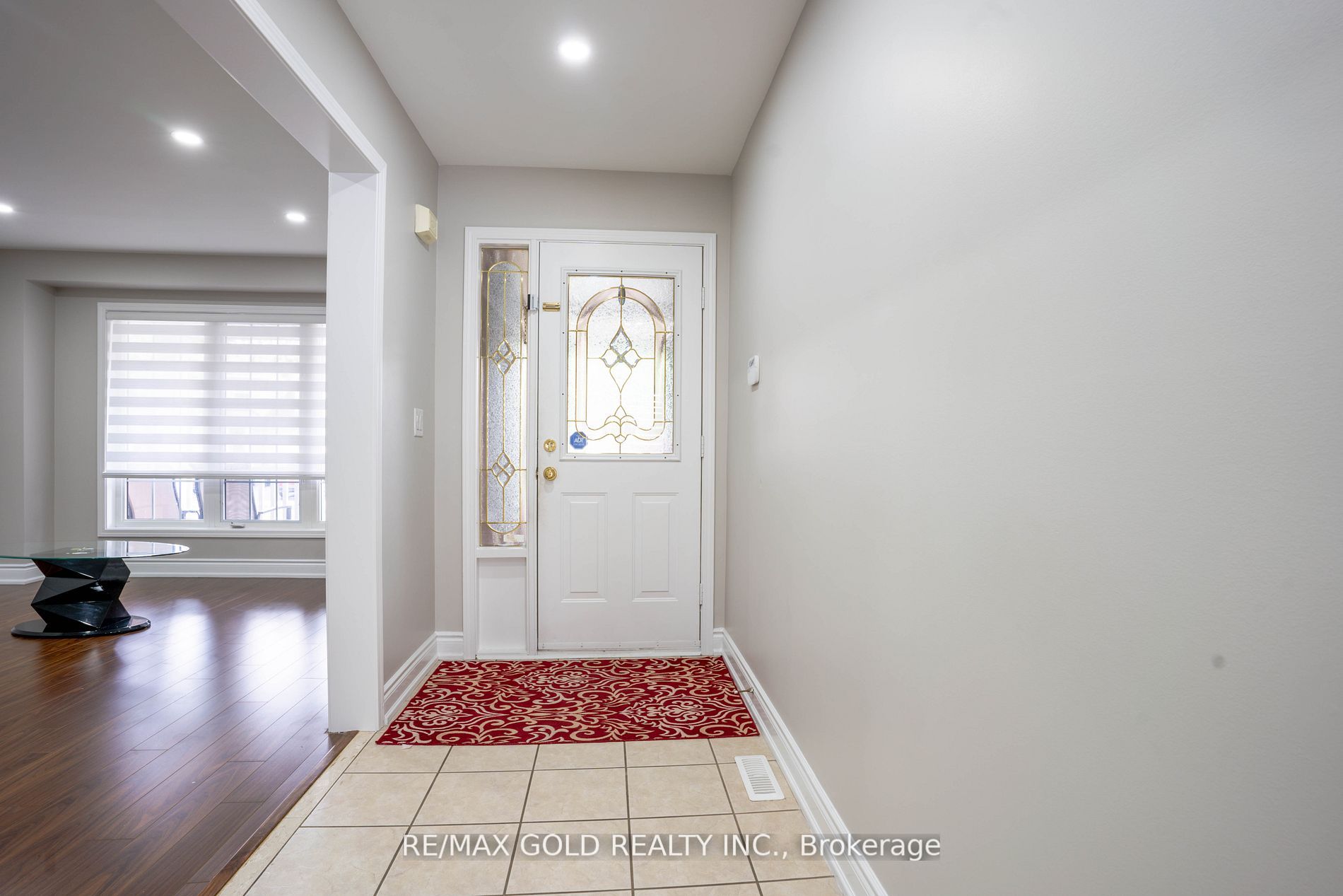 8 Upshall Rd