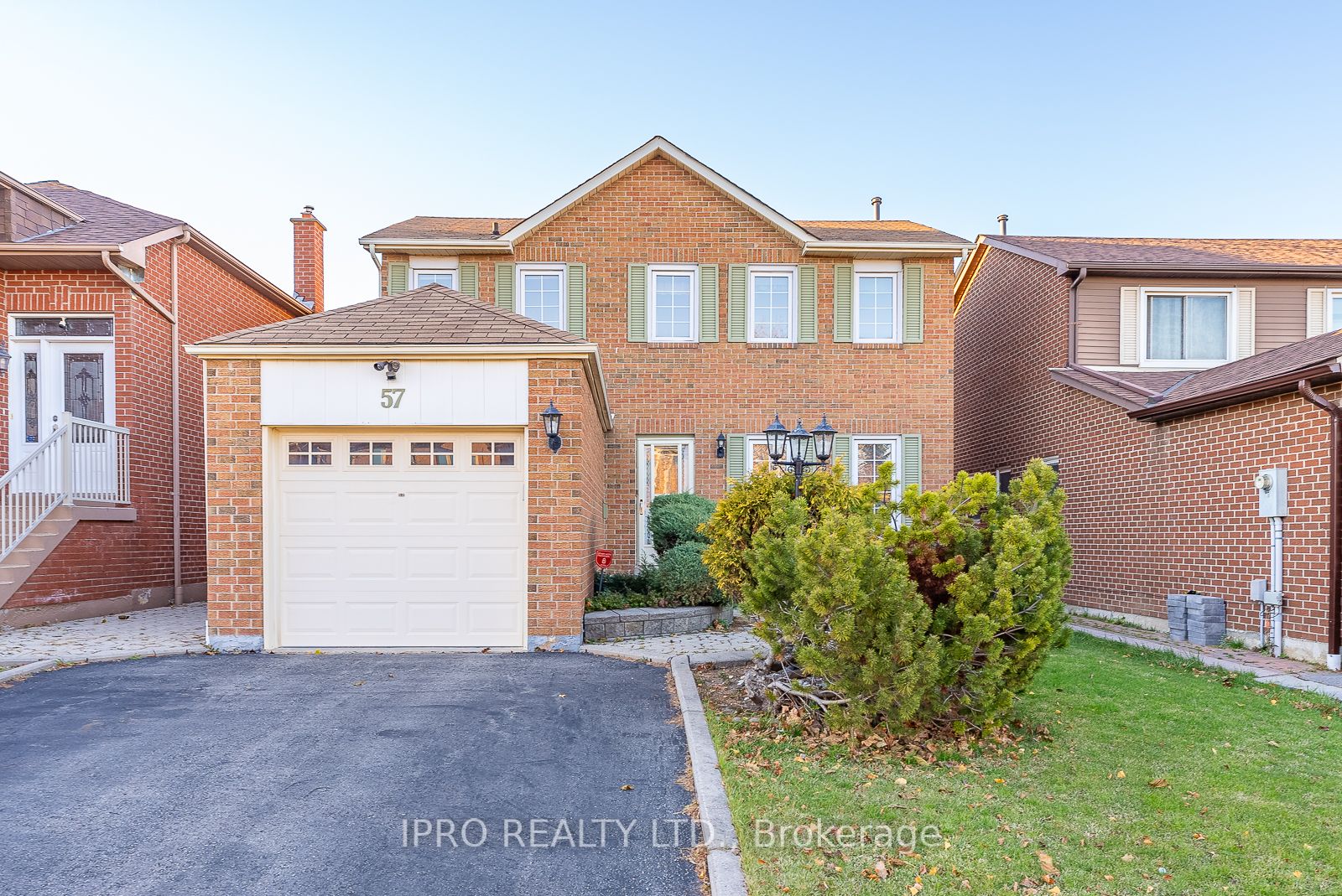 57 Nuttall St