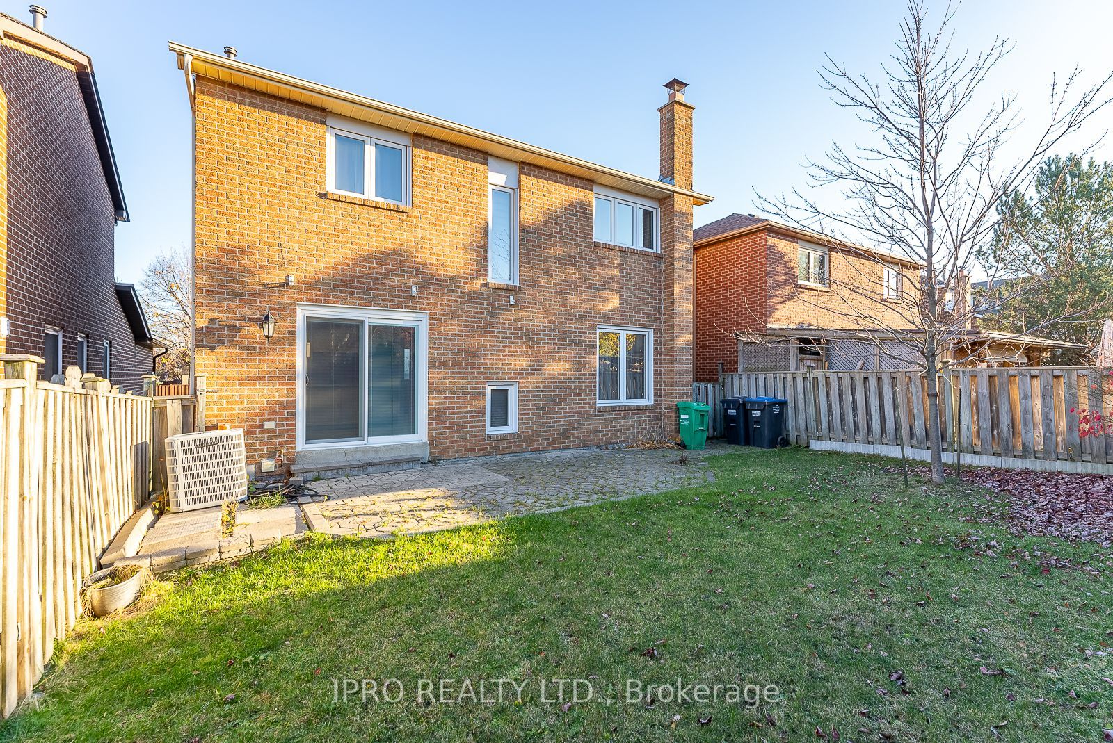 57 Nuttall St