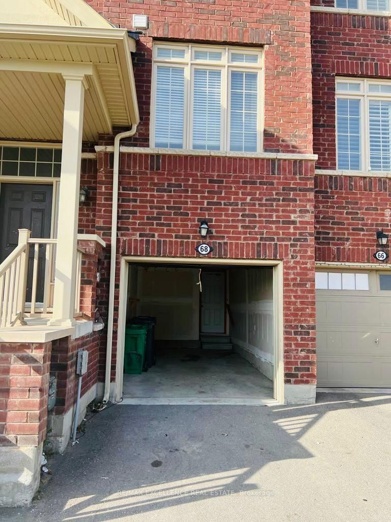 68 Agava St