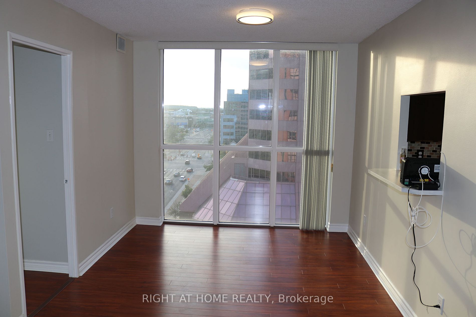 285 Enfield Pl, #1009