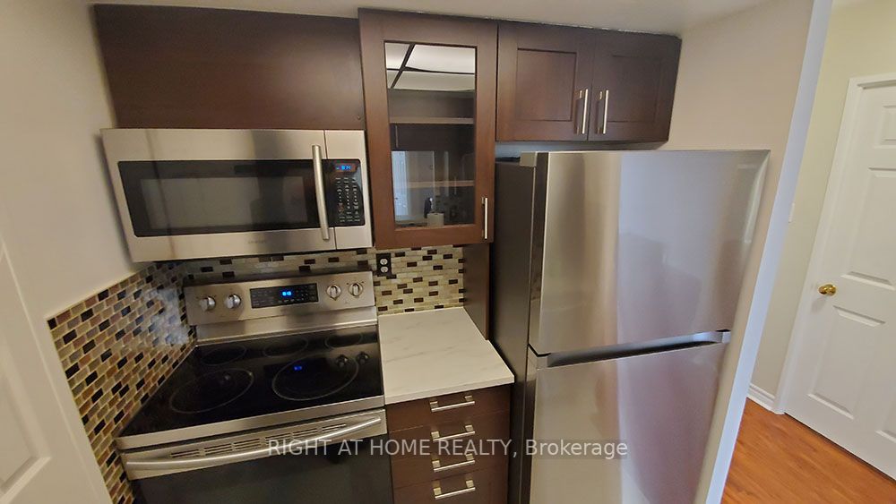 285 Enfield Pl, #1009