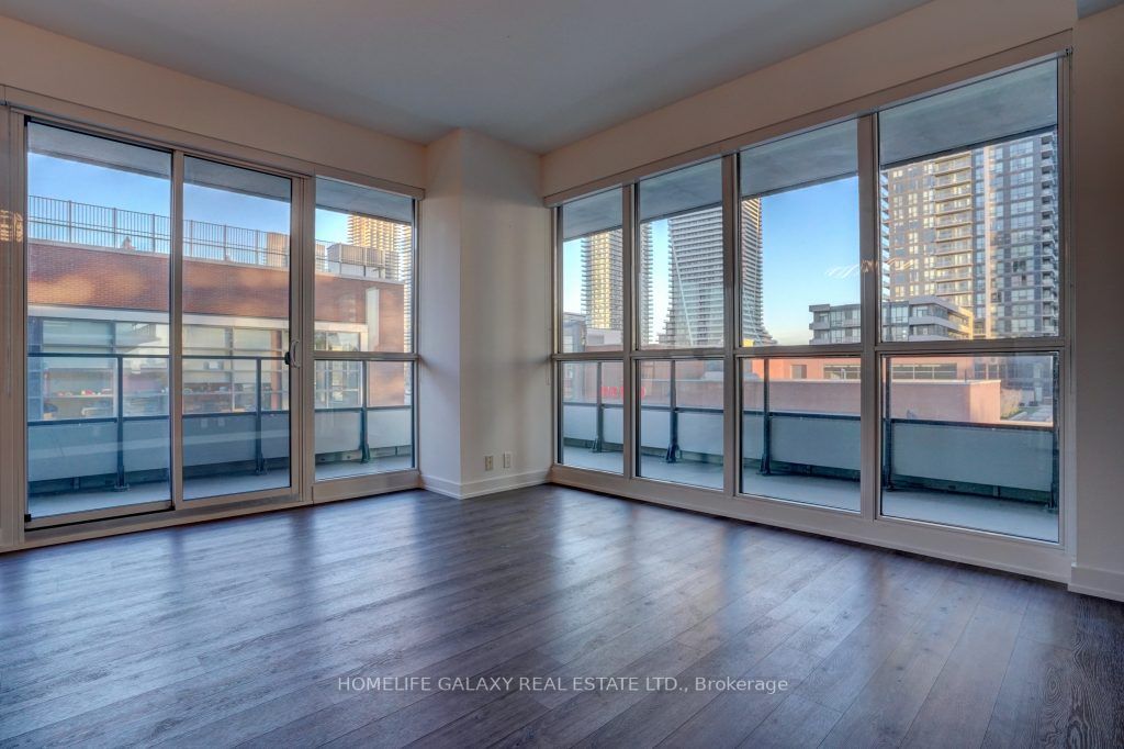10 Parklawn Rd, #427