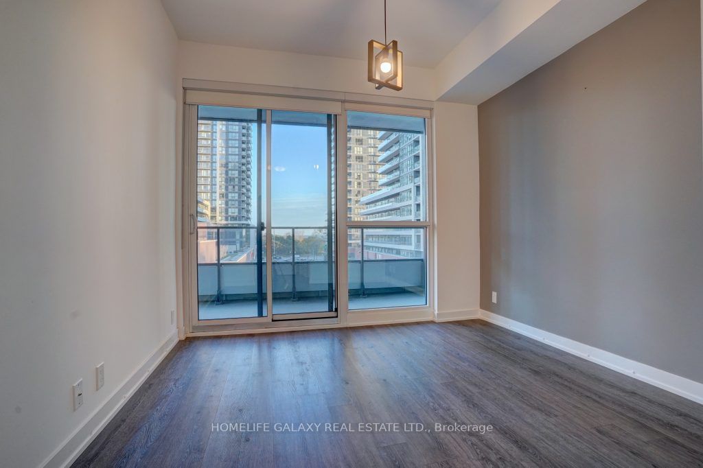 10 Parklawn Rd, #427