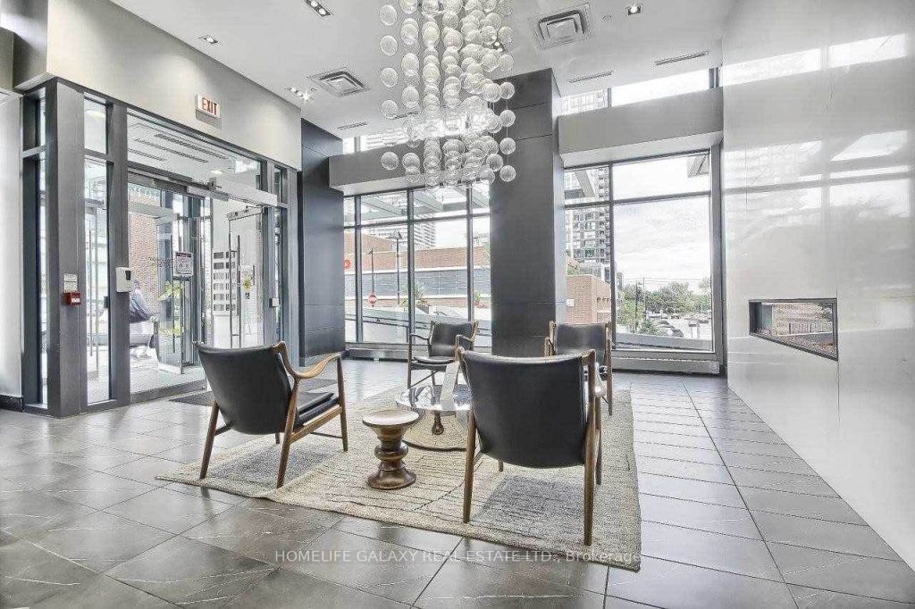 10 Parklawn Rd, #427