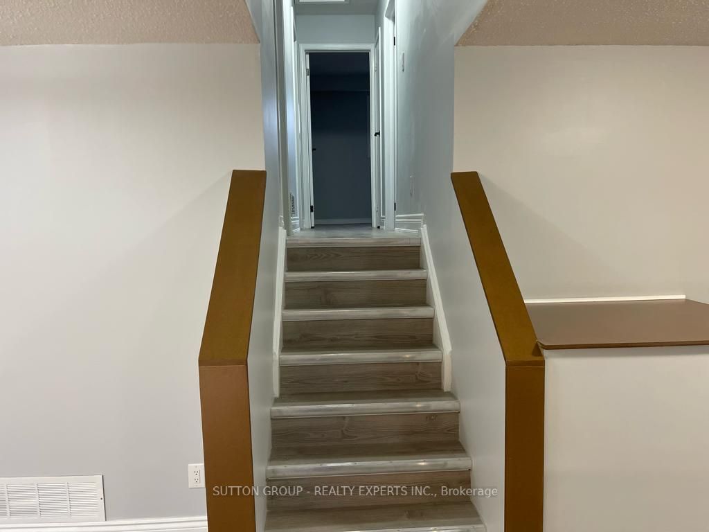 40 Thorsby Court