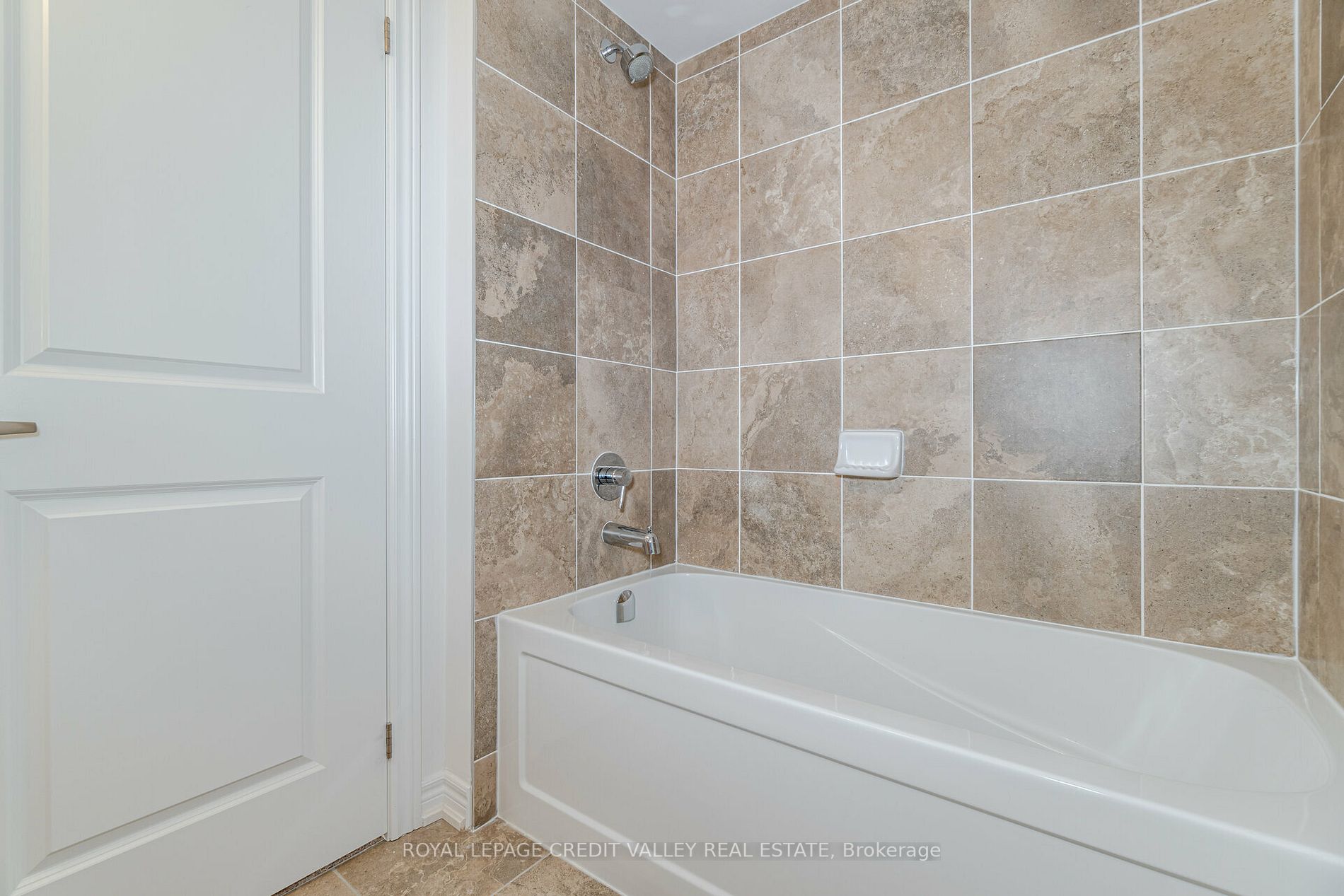 10 Abelia St, #6