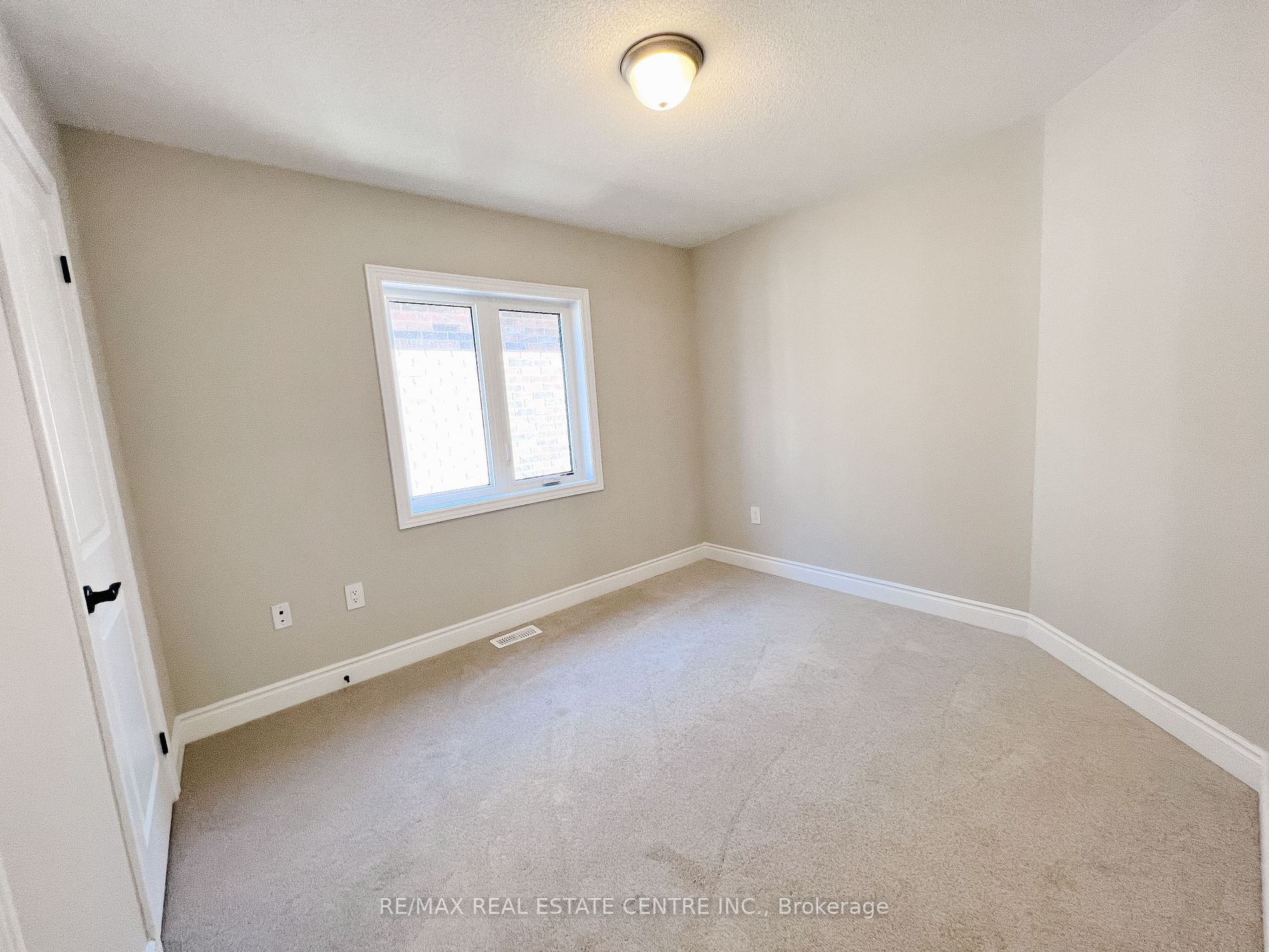 38 Kambalda Rd