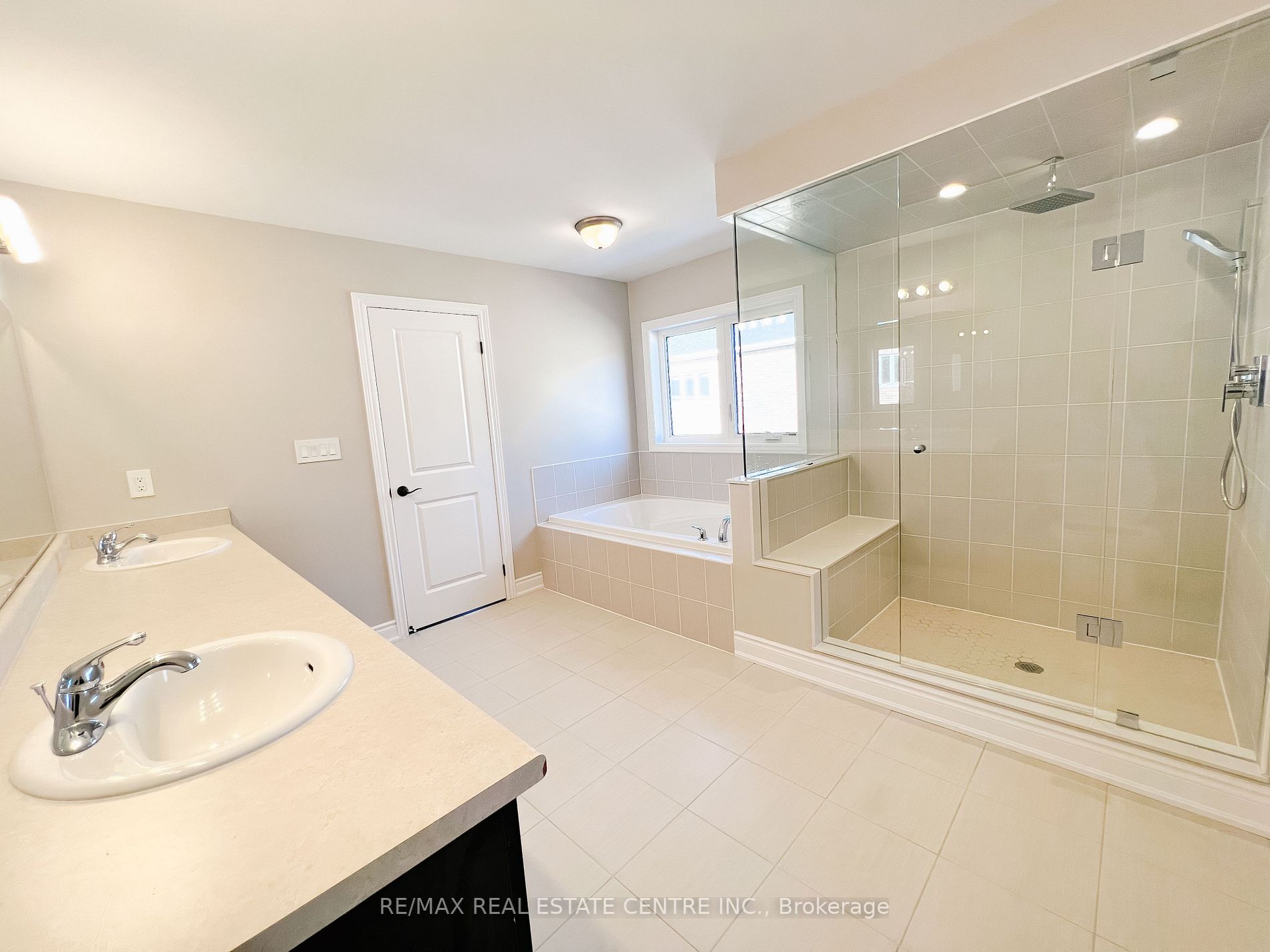 38 Kambalda Rd