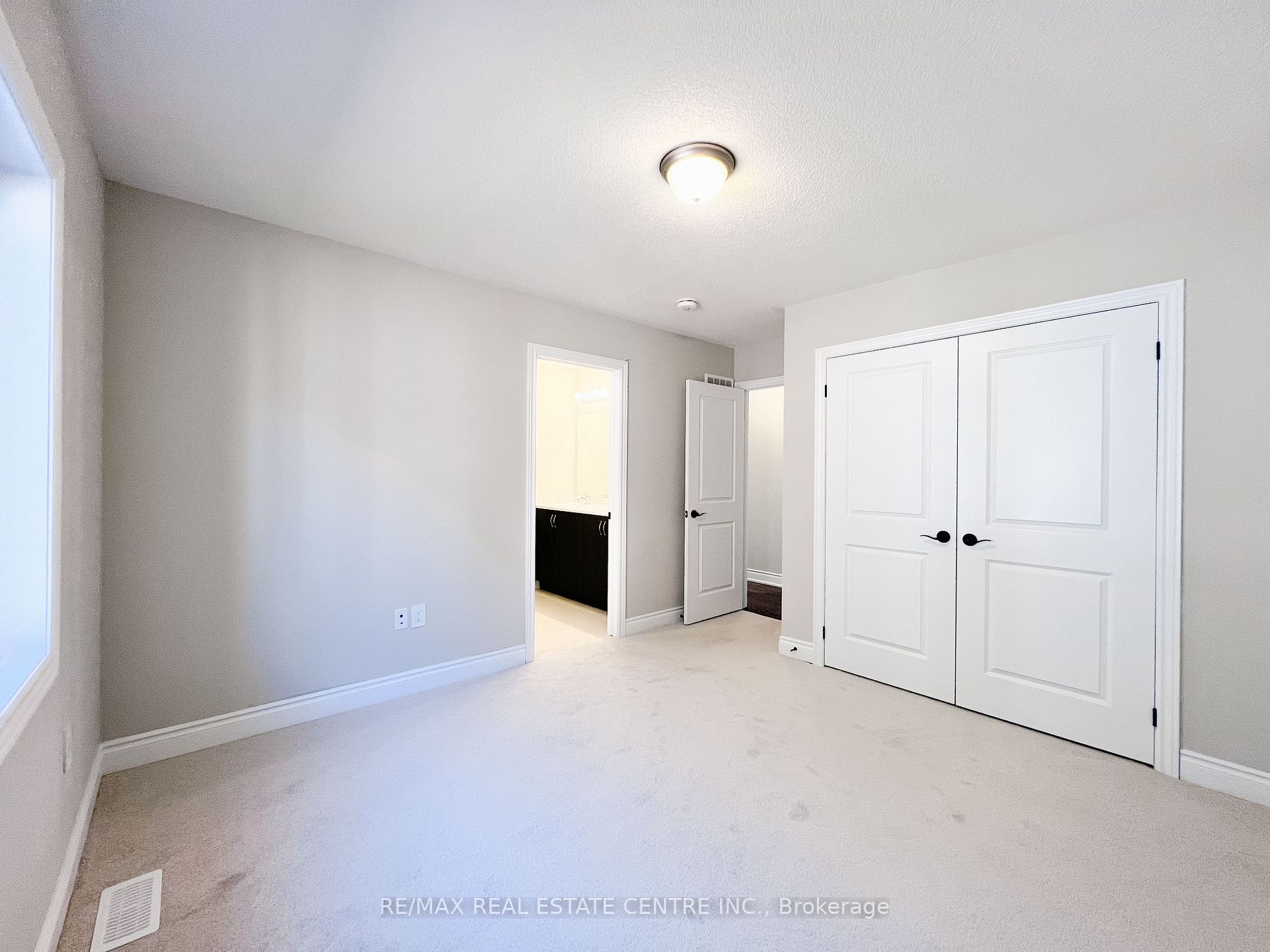 38 Kambalda Rd