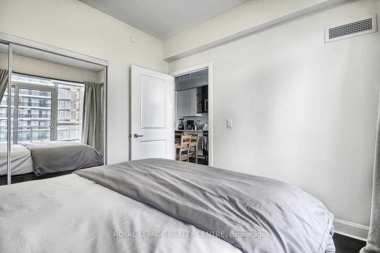 33 Shore Breeze Dr, #2606