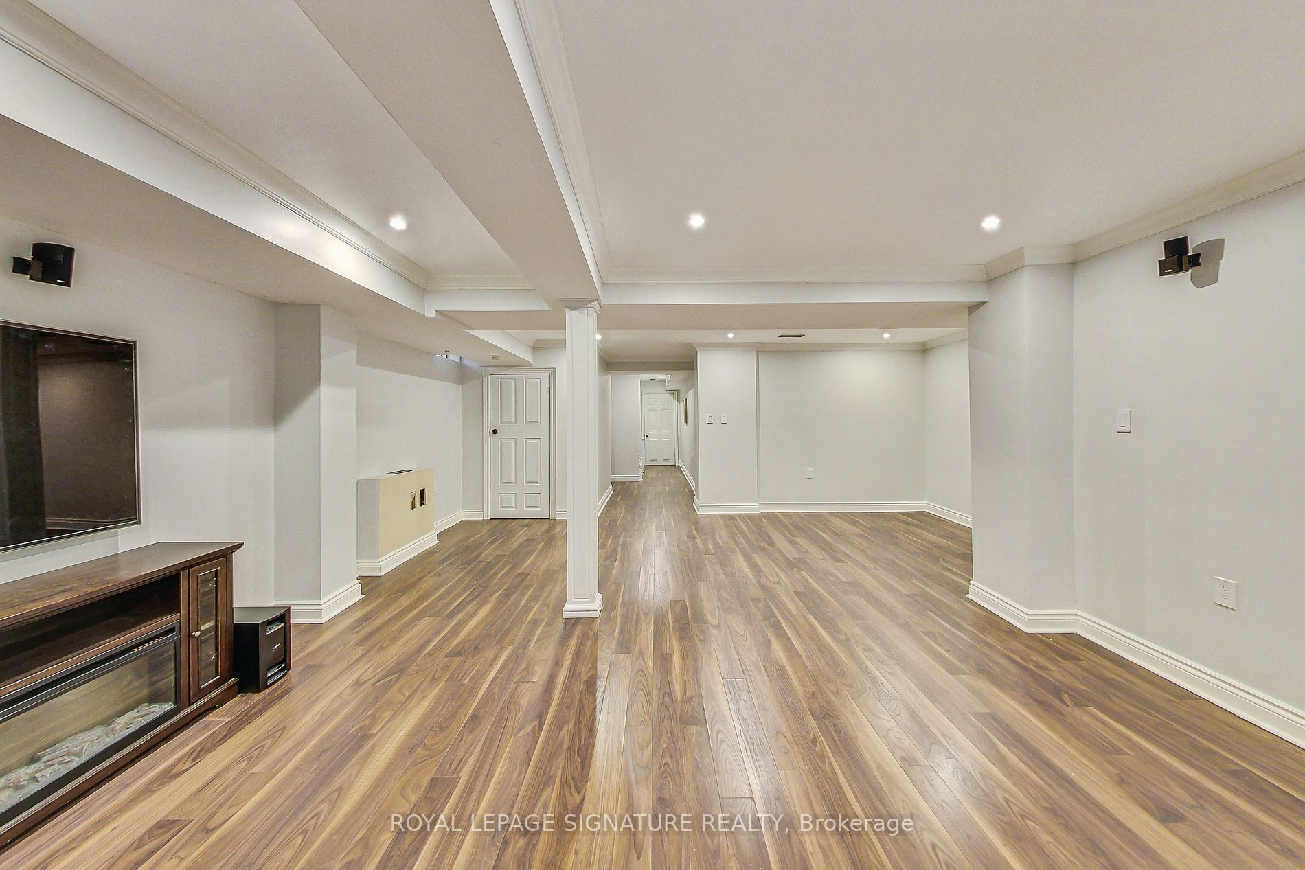 5238 Fairford Cres