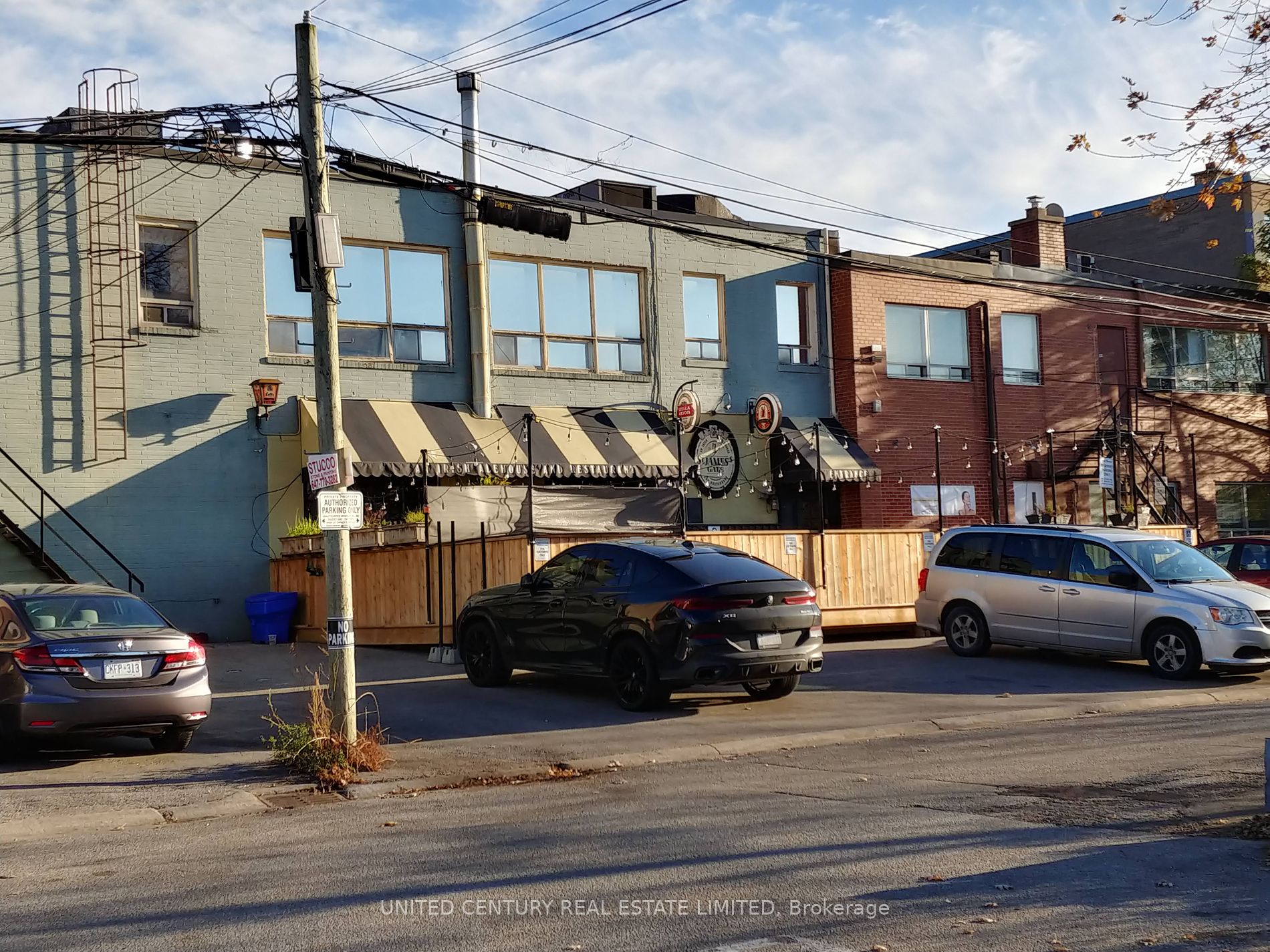 5140-46 Dundas St W