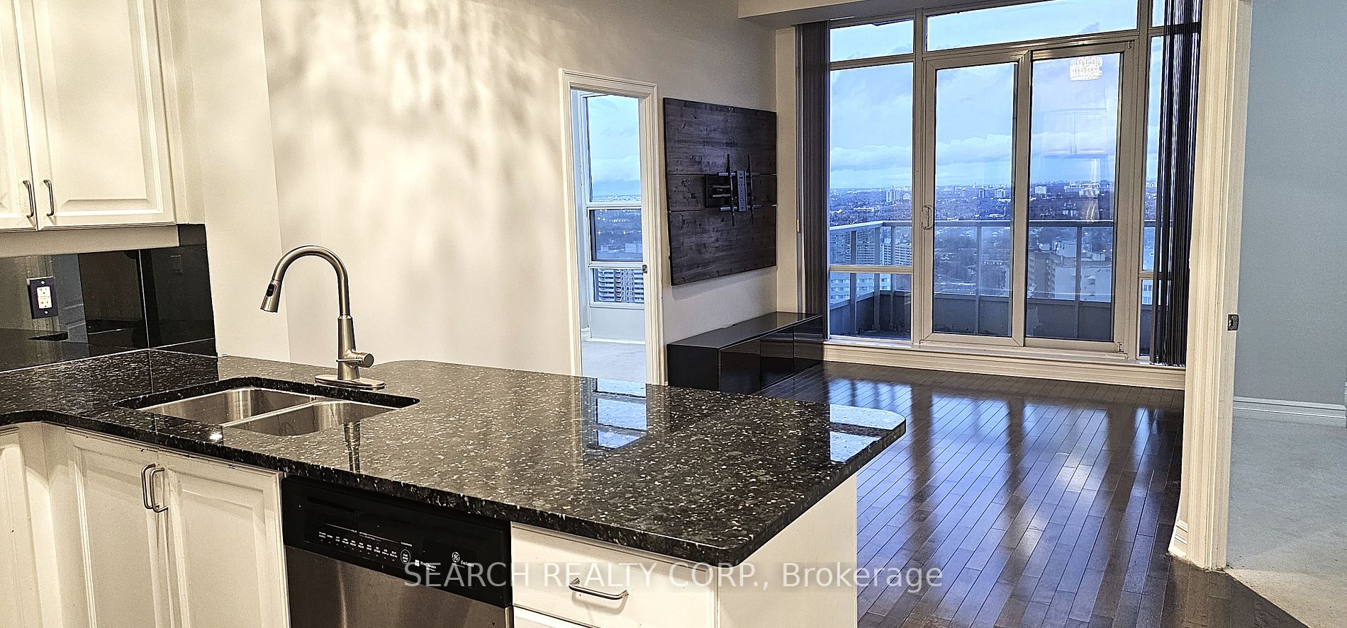 1 Elm Dr W, #3008