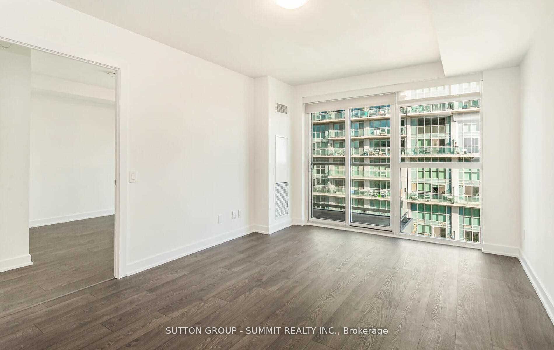 251 Manitoba St, #1003