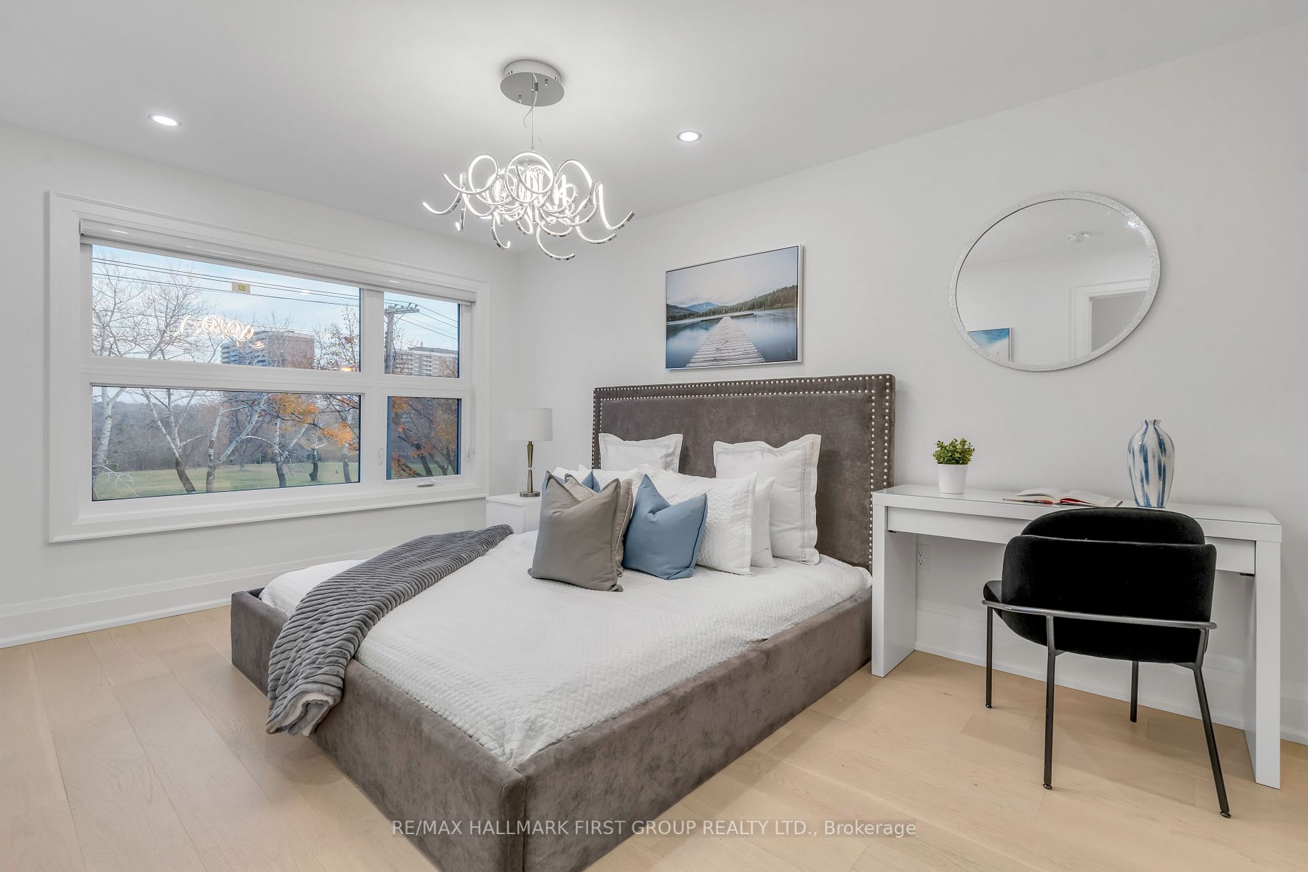 246 Edenbridge Dr