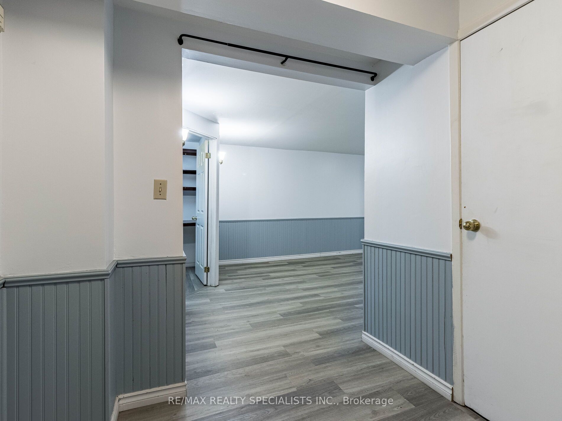 5475 Lakeshore Rd, #10