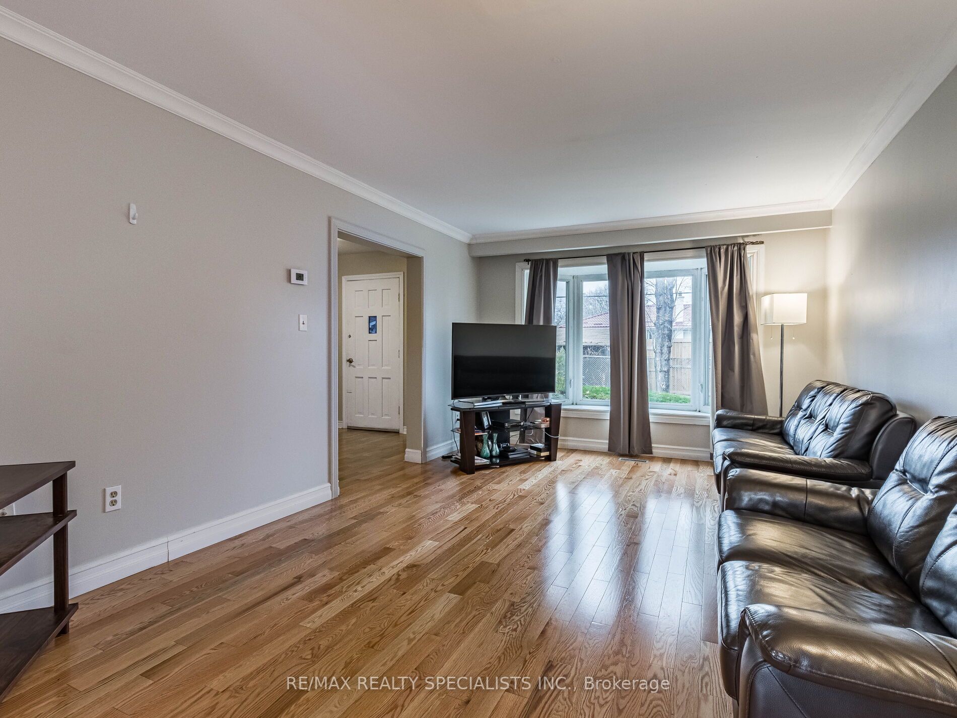 5475 Lakeshore Rd, #10