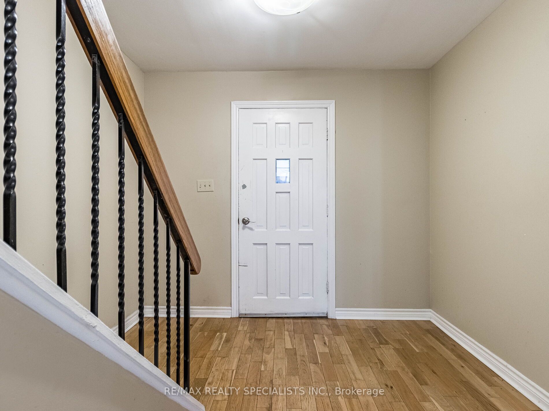 5475 Lakeshore Rd, #10
