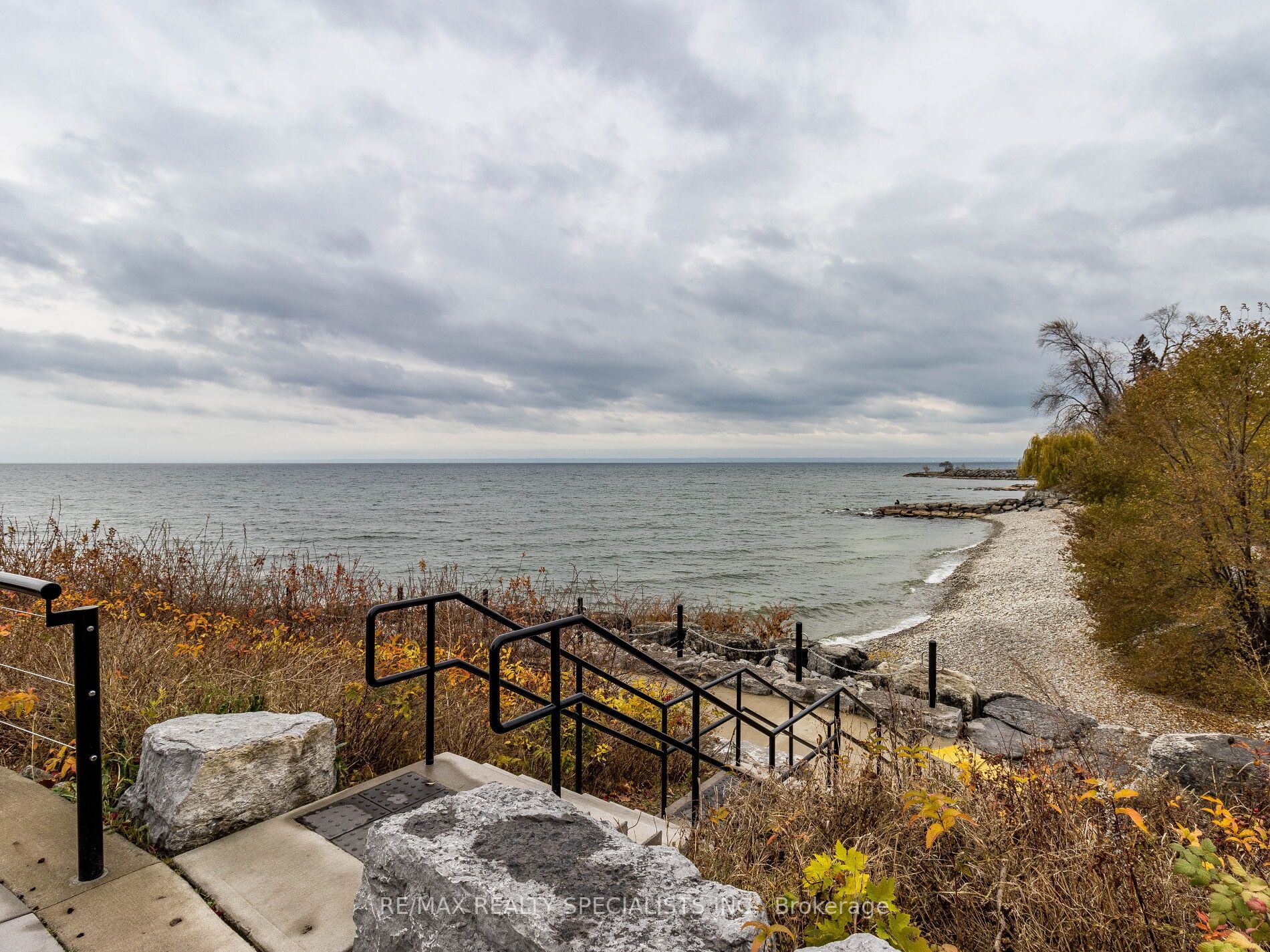 5475 Lakeshore Rd, #10