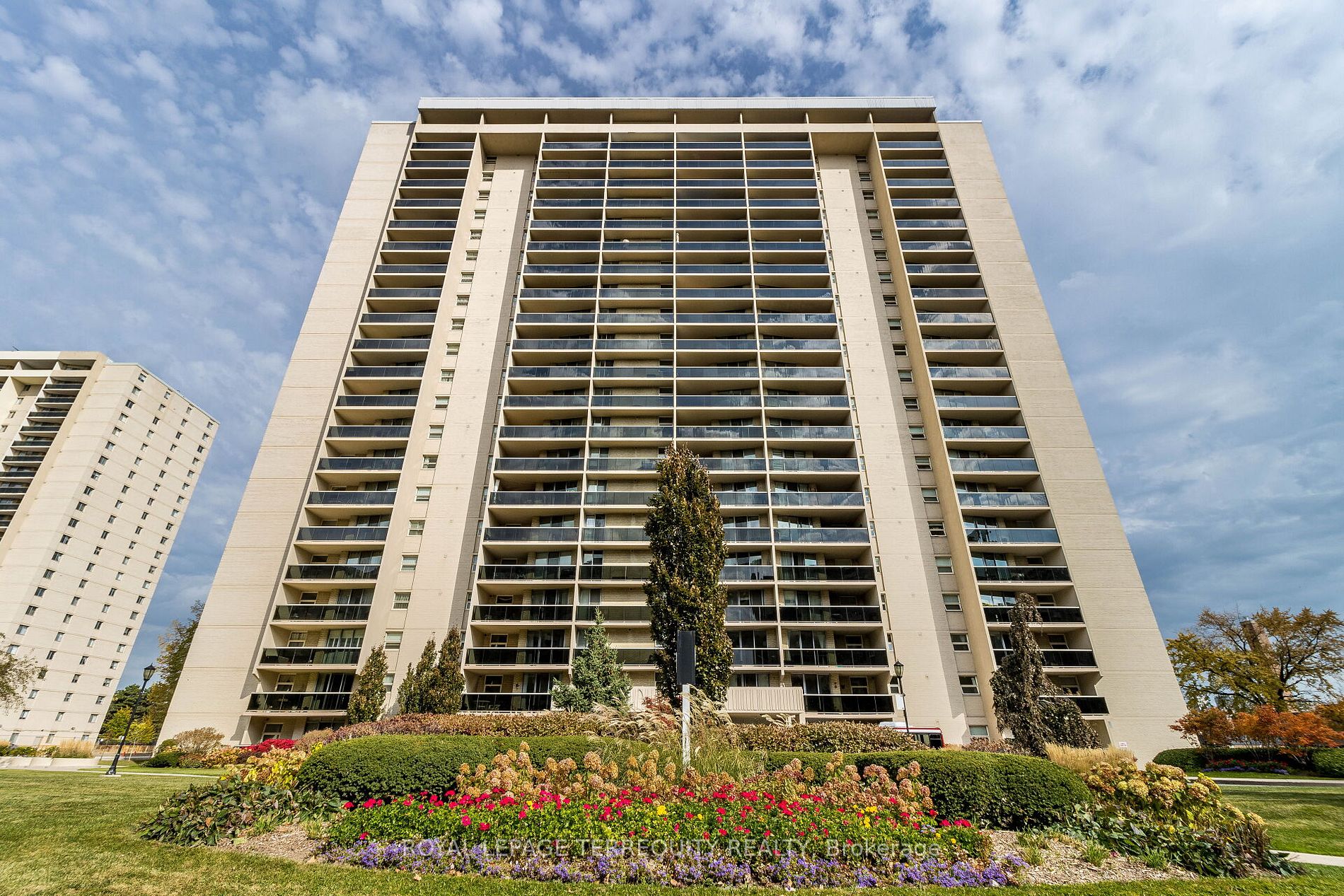 299 Mill Rd, #2009