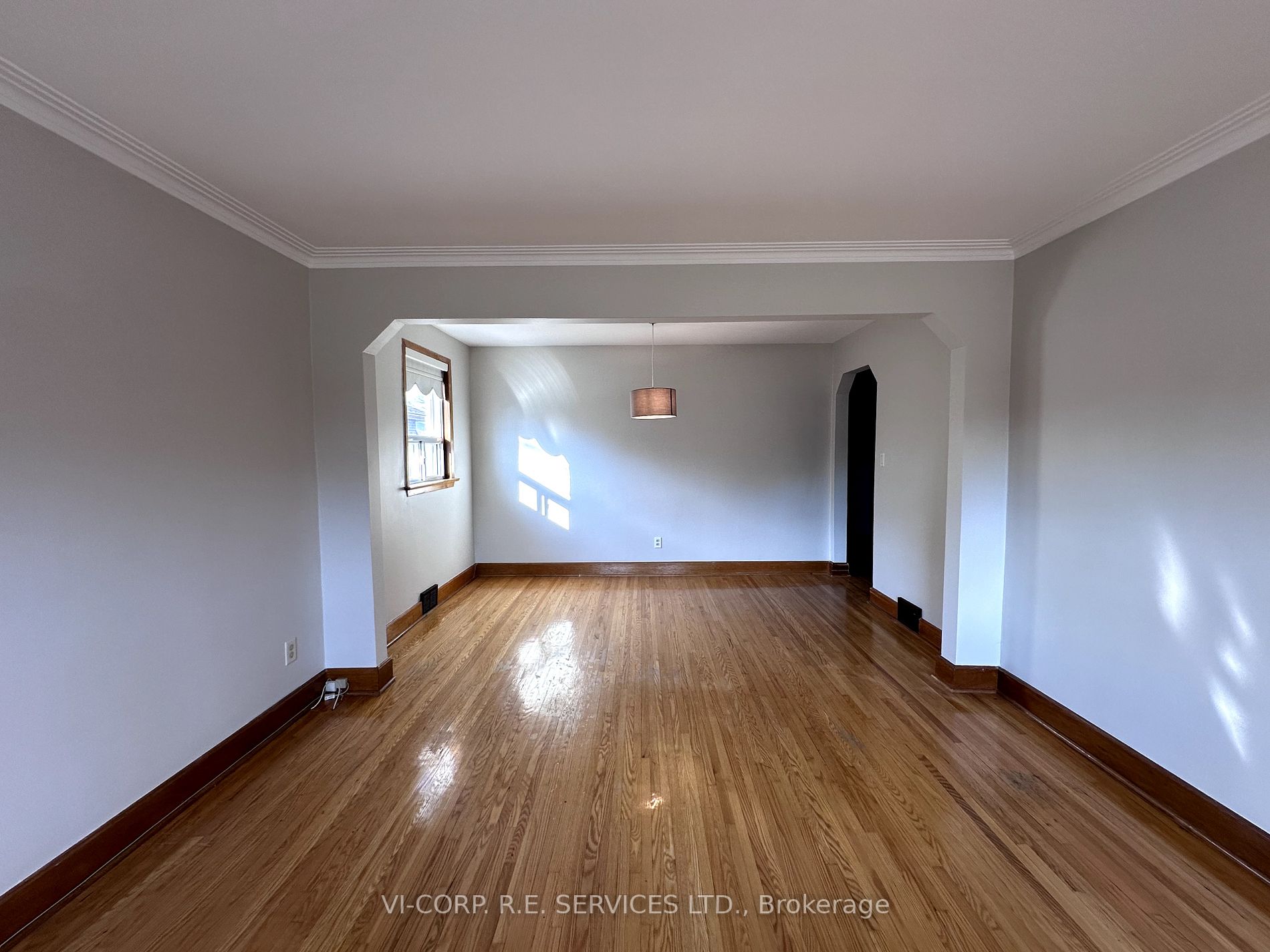 14 Bradfield Ave