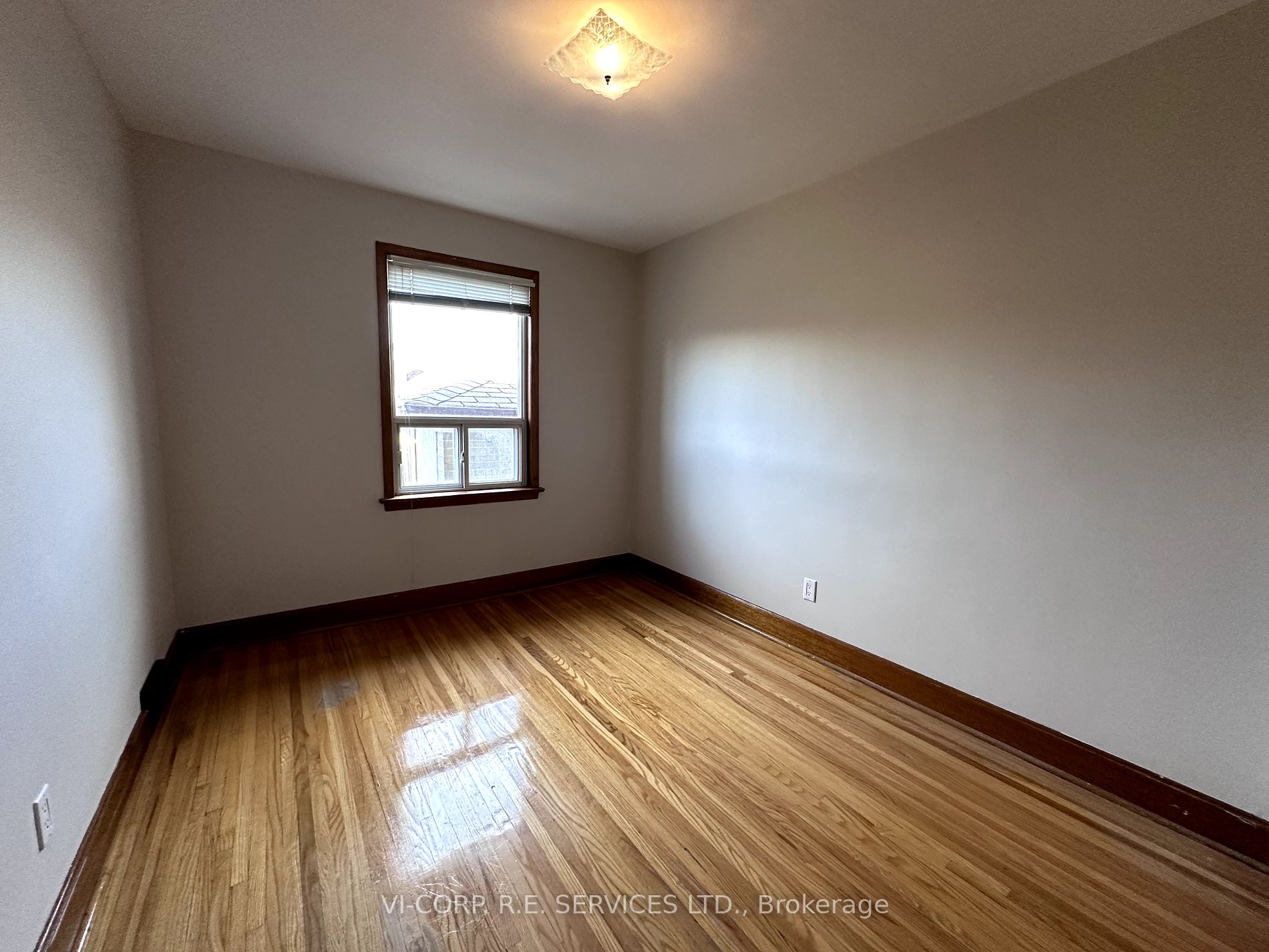 14 Bradfield Avenue