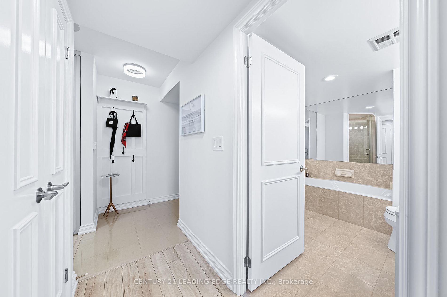 1 Palace Pier Crt, #2712