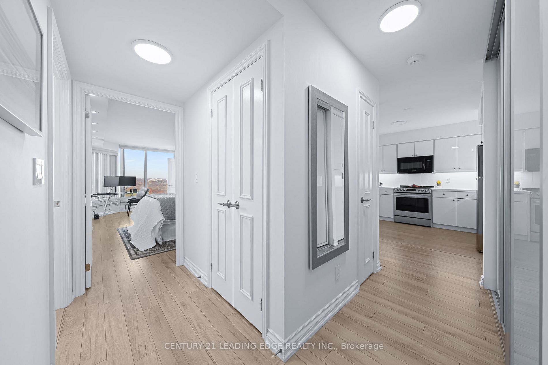1 Palace Pier Crt, #2712