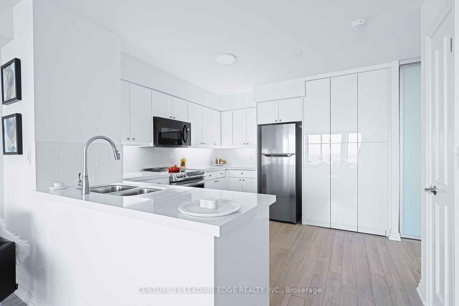 1 Palace Pier Crt, #2712
