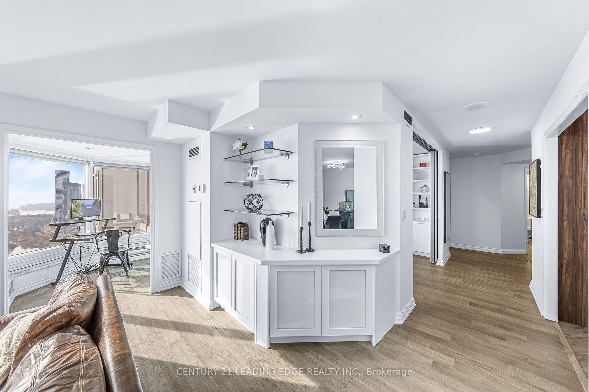 1 Palace Pier Crt, #3605