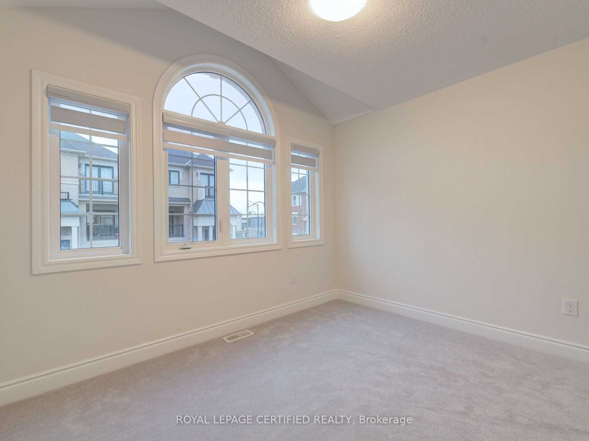 46 Oakmore Lane