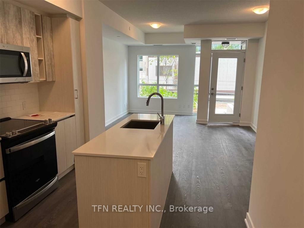 251 Manitoba St, #109