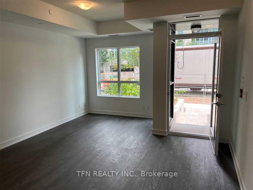 251 Manitoba St, #109