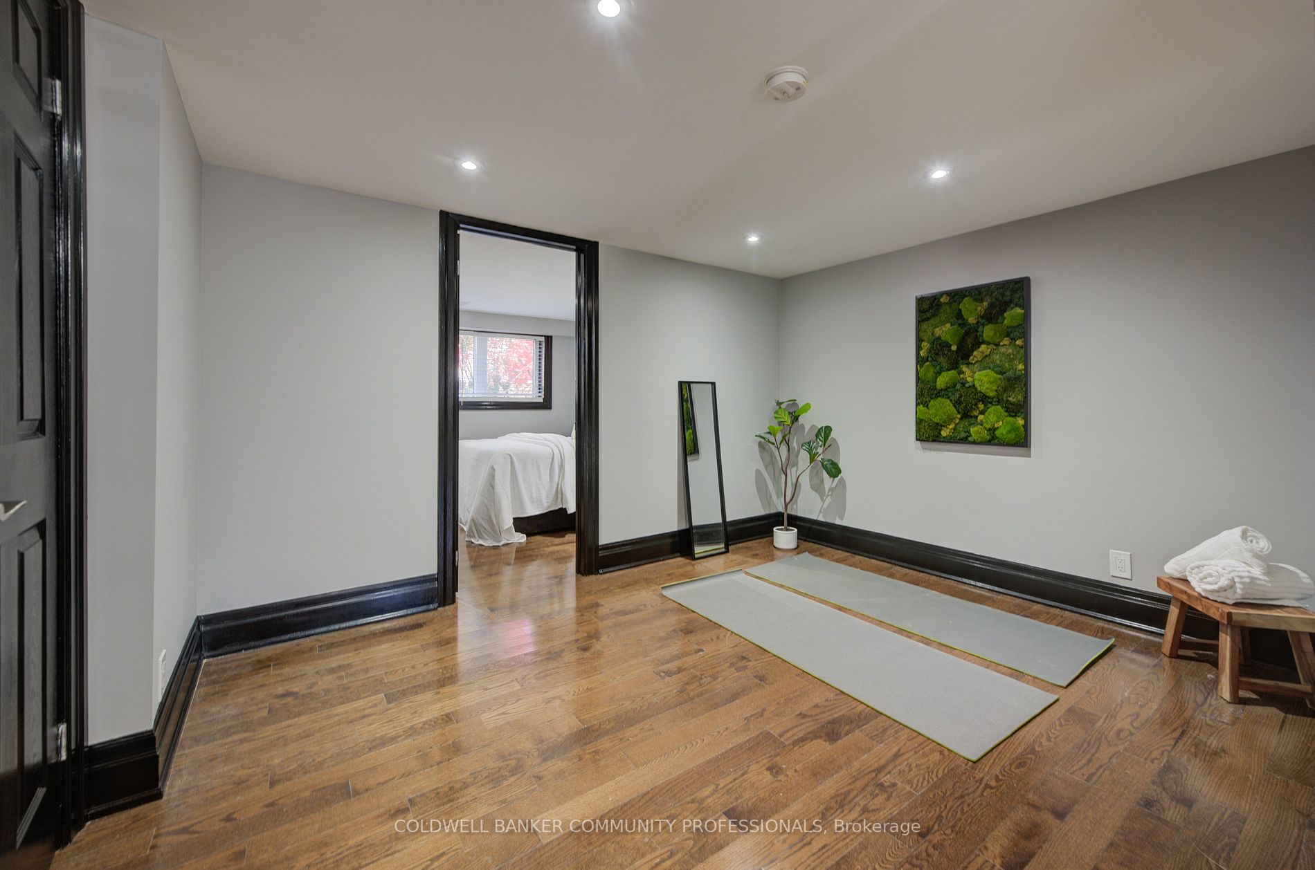 581 Holly Hill Cres