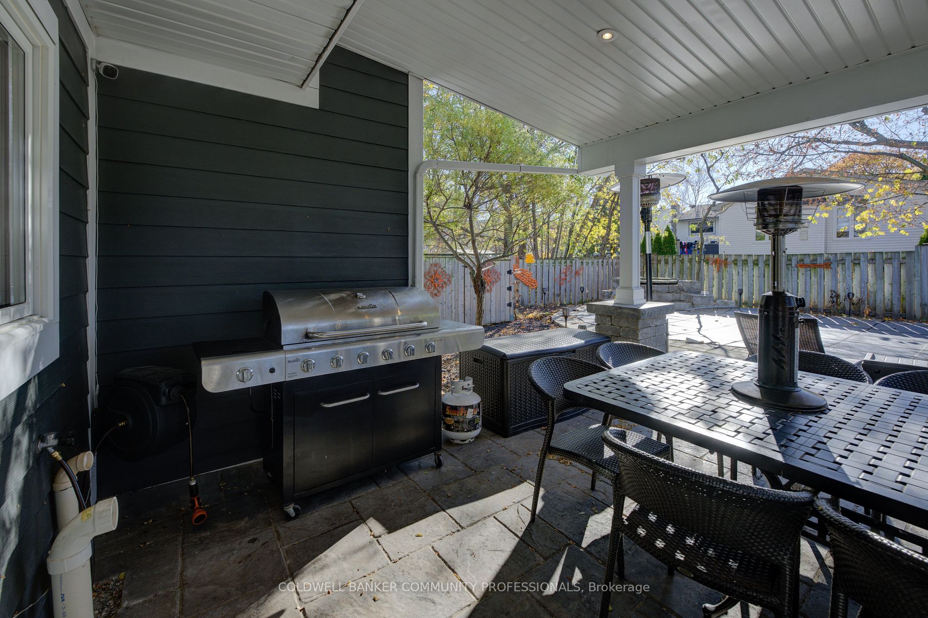 581 Holly Hill Cres
