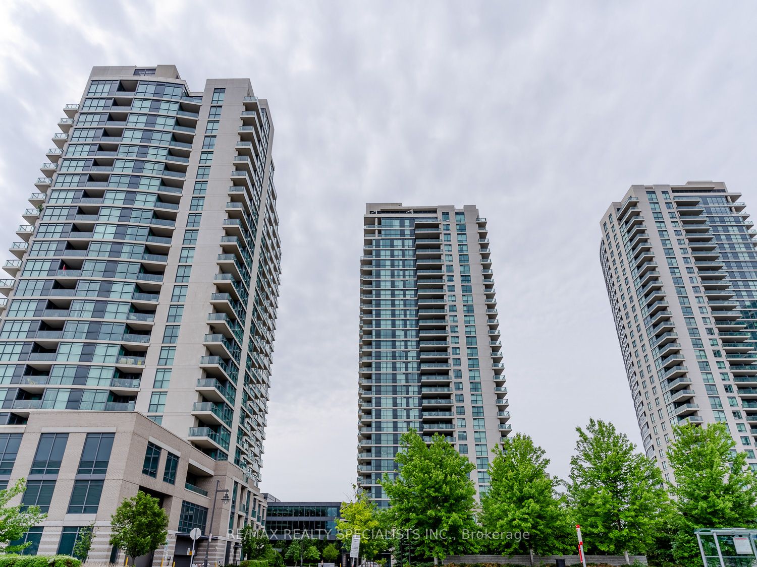 215 Sherway Garden Rd, #6