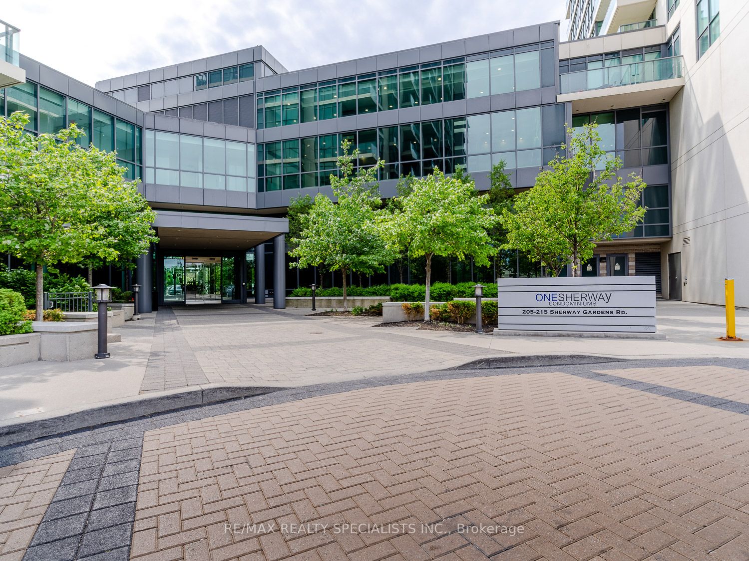 215 Sherway Garden Rd, #6