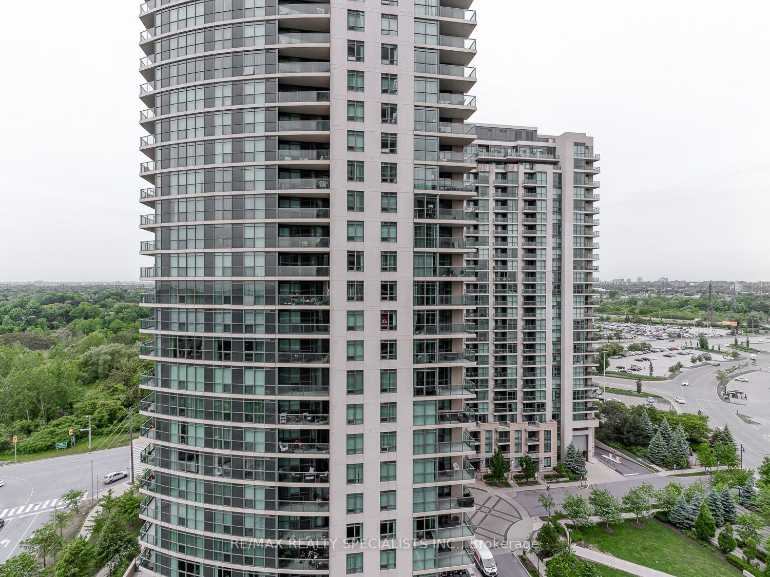 215 Sherway Garden Rd, #6