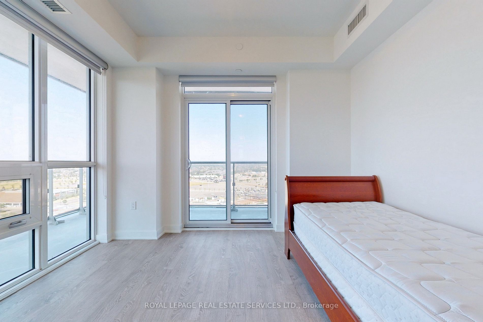 4677 Glen Erin Dr, #1709