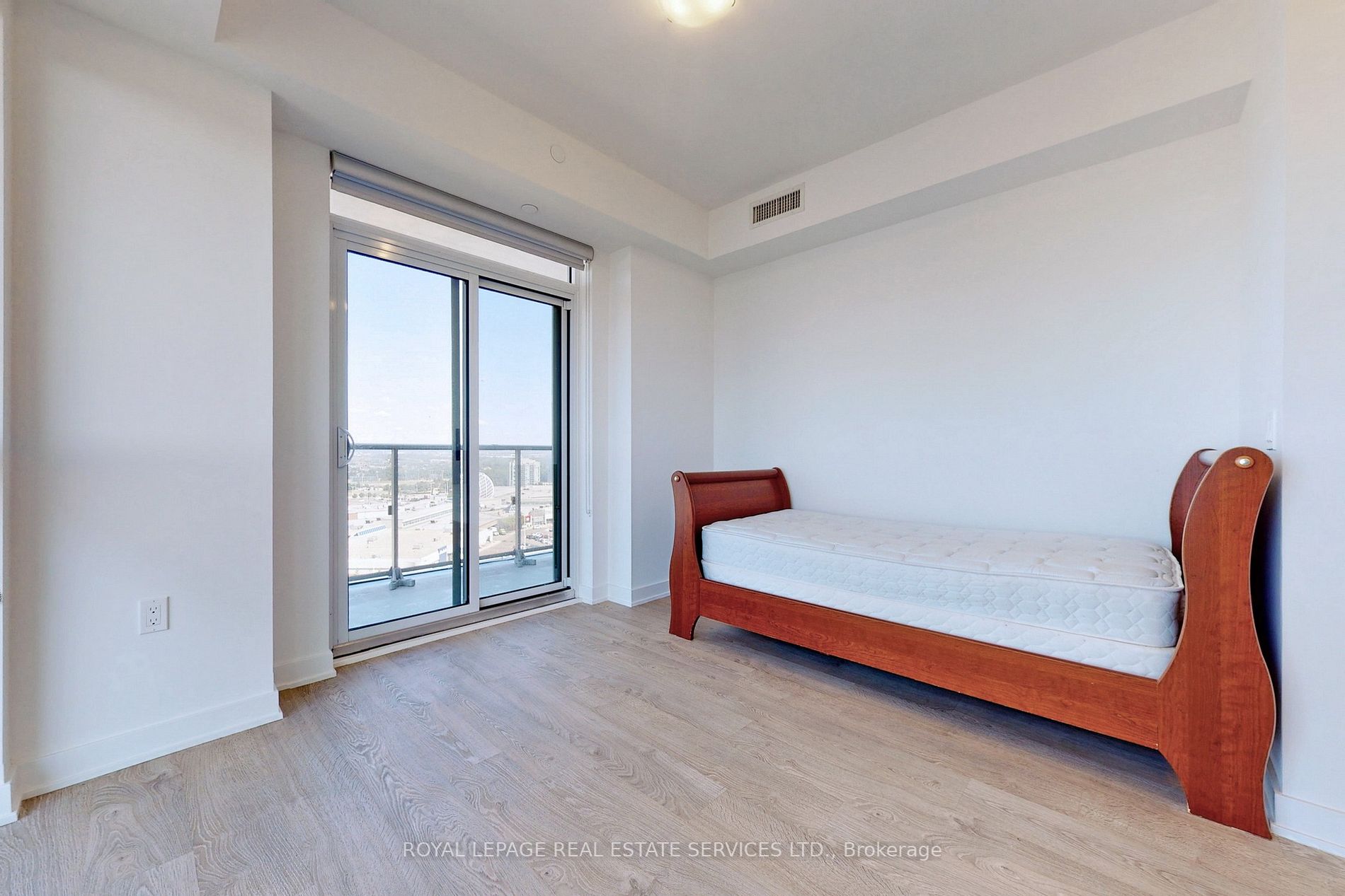 4677 Glen Erin Dr, #1709