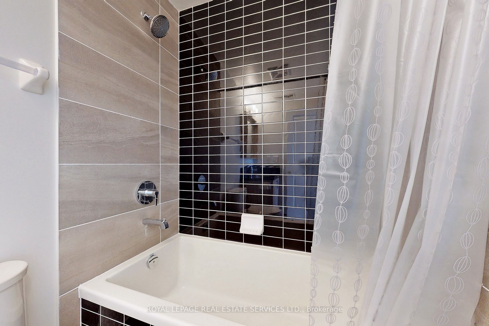 4677 Glen Erin Dr, #1709