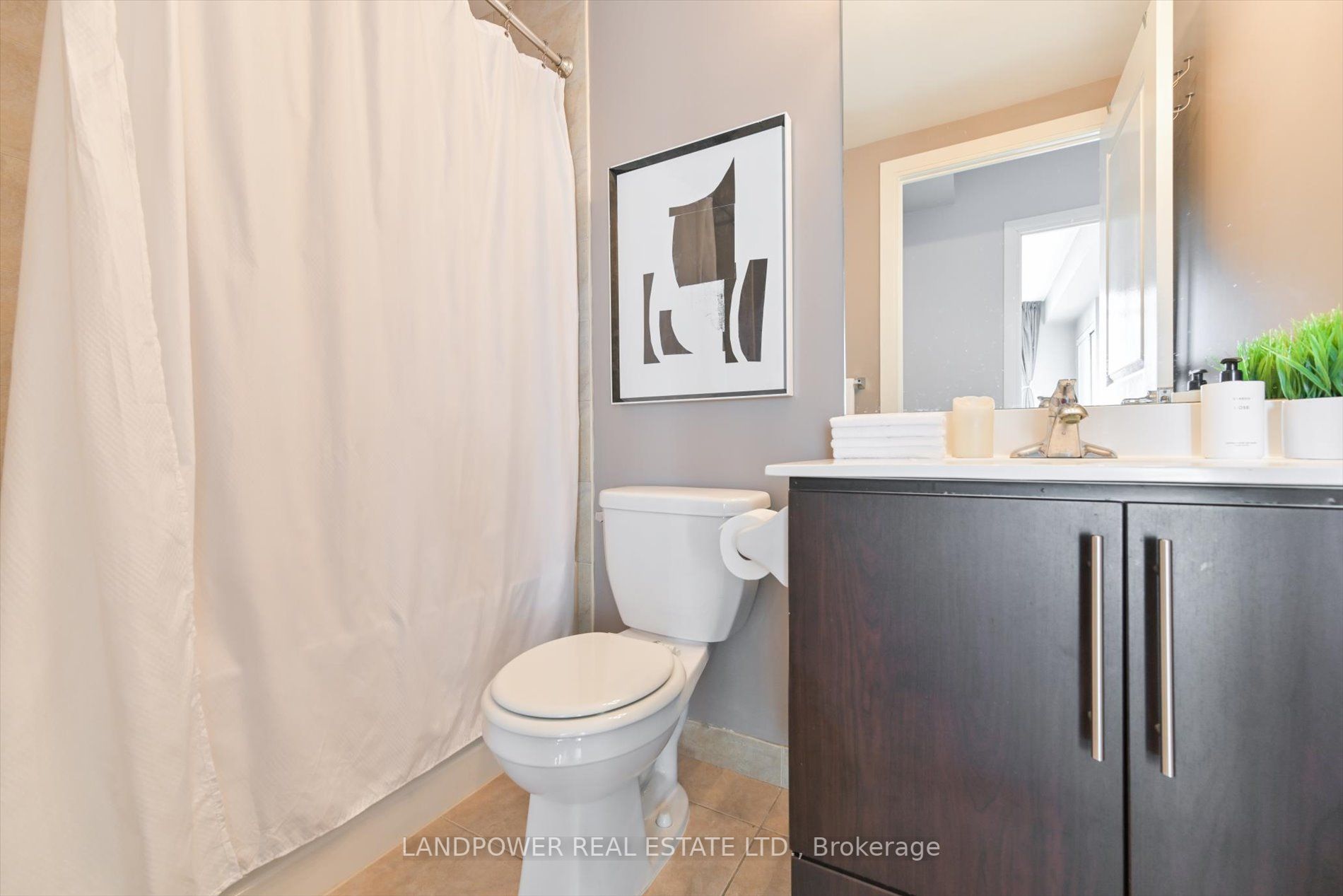 330 Burnhamthorpe Rd W, #2201