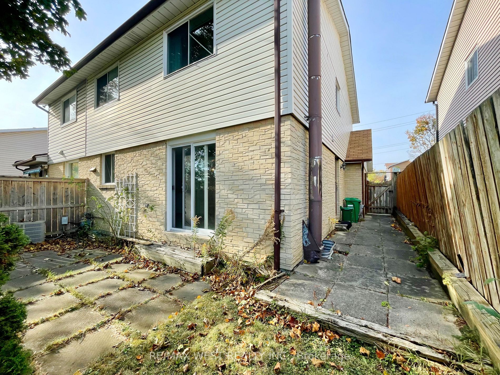 109 Harold St