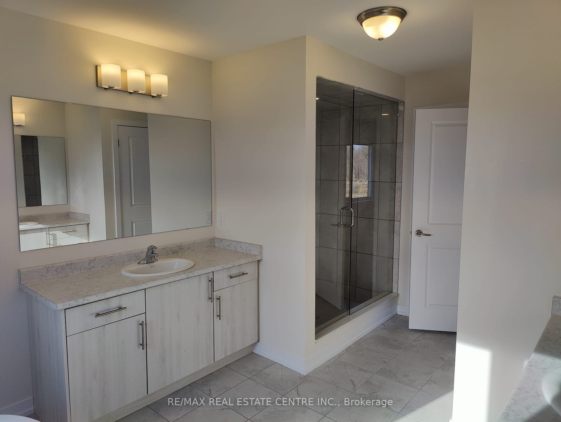 1535 Wellwood Terr