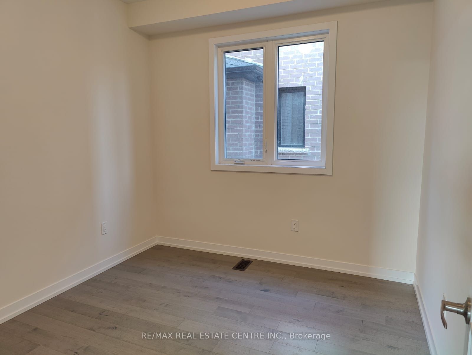 1535 Wellwood Terr