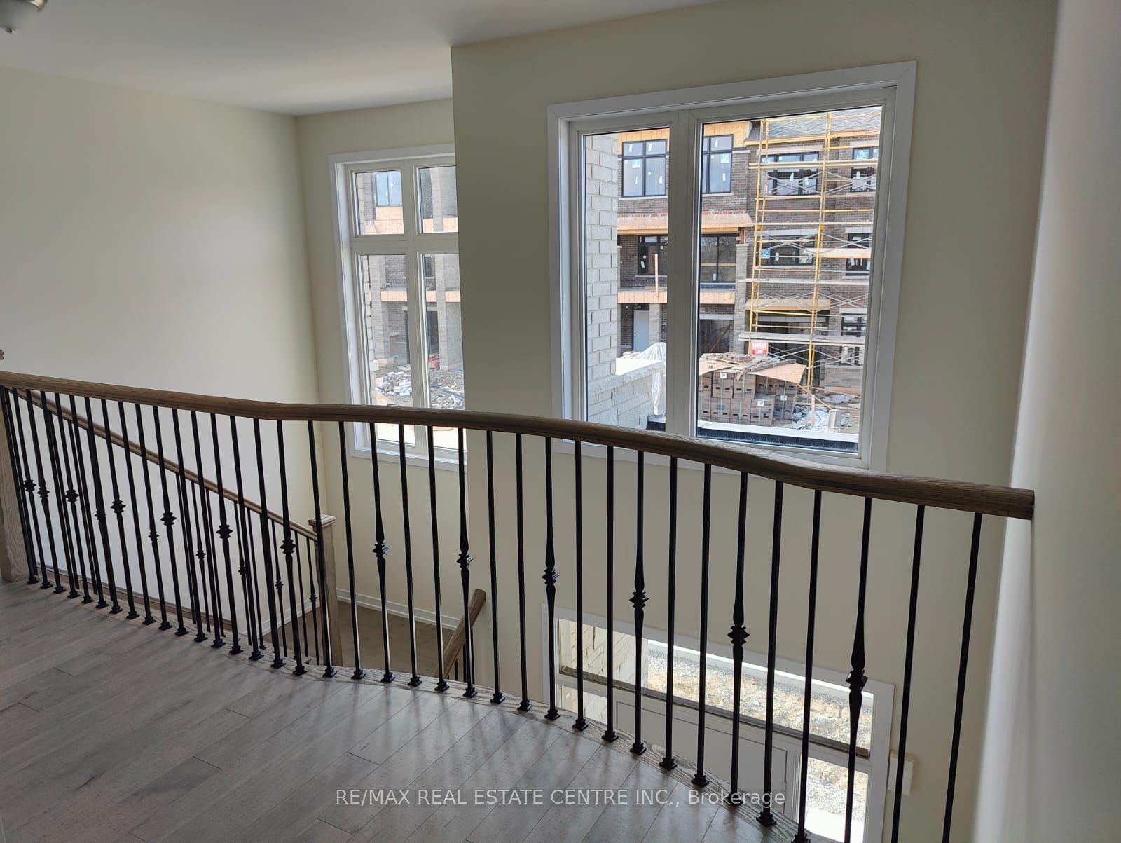 1535 Wellwood Terr