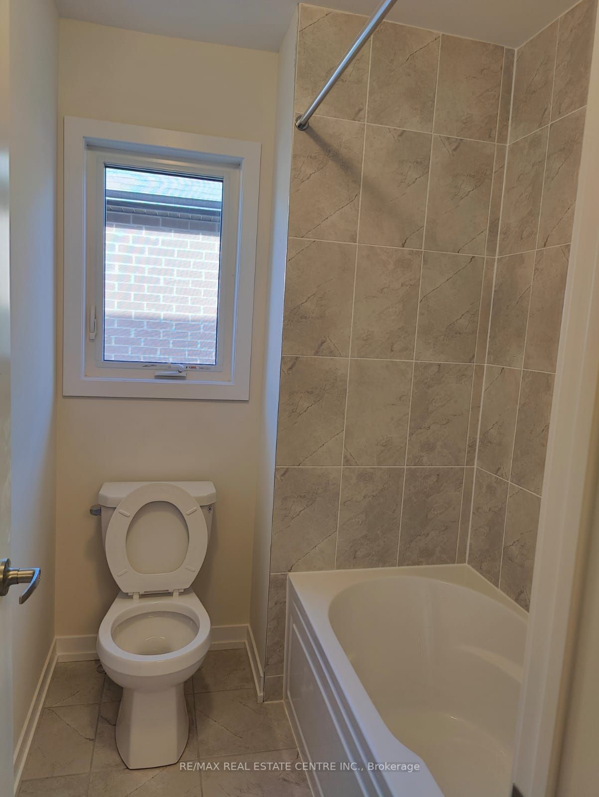 1535 Wellwood Terr