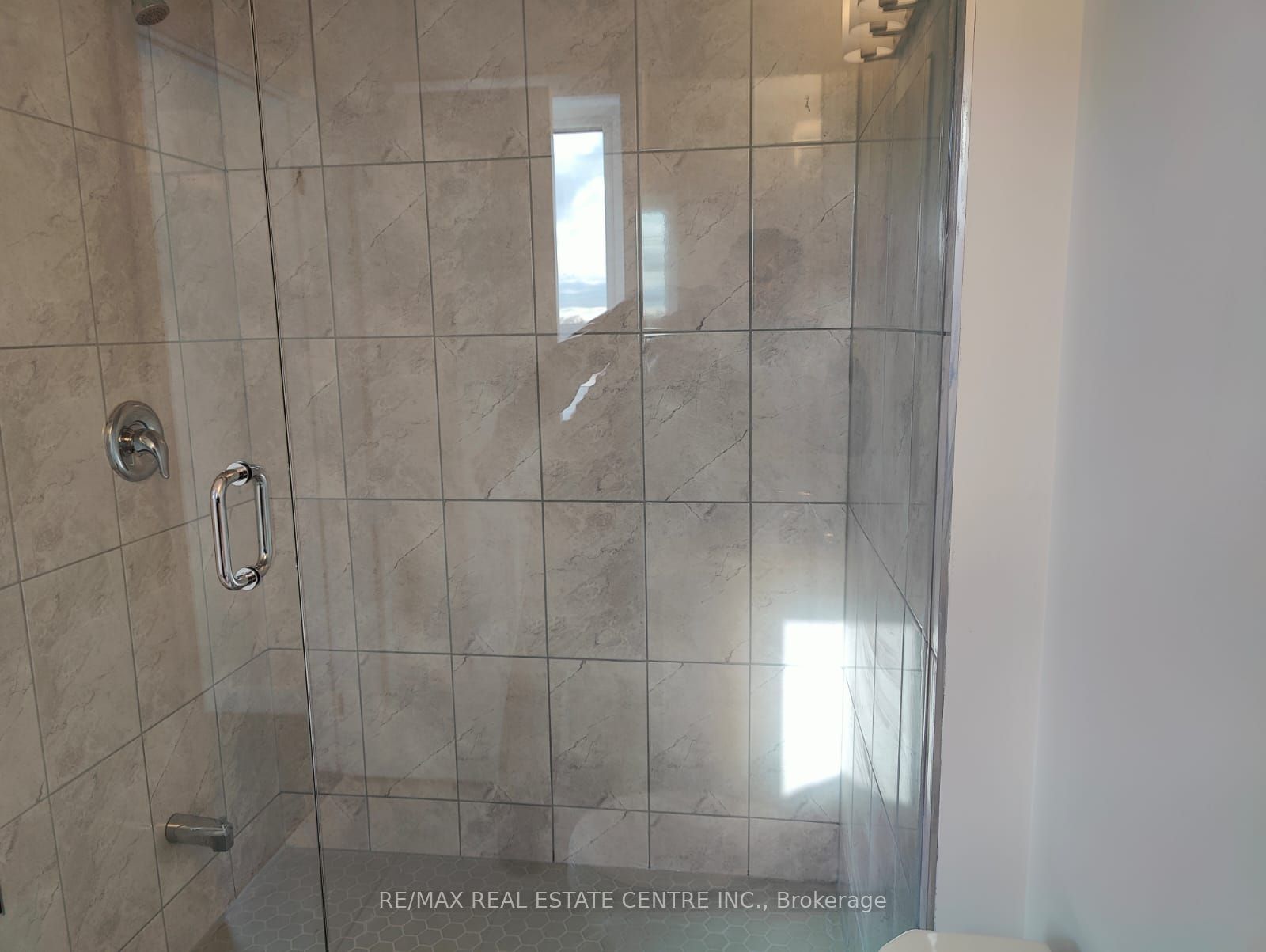 1535 Wellwood Terr